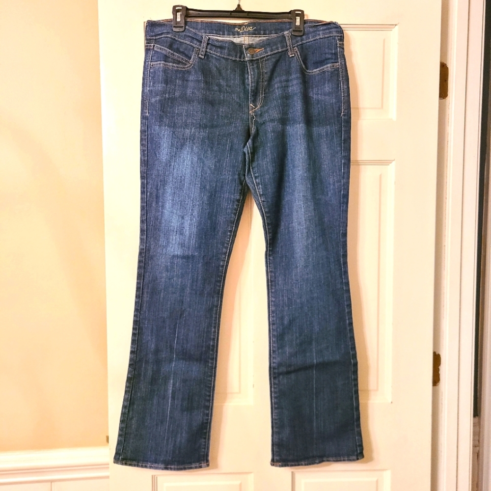 Old Navy "The Diva" Blue Denim Bootcut Leg Jeans Size 14 Long
